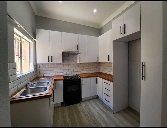 1 BEDROOM APARTMENT FOR SALE IN SELECTION PARK